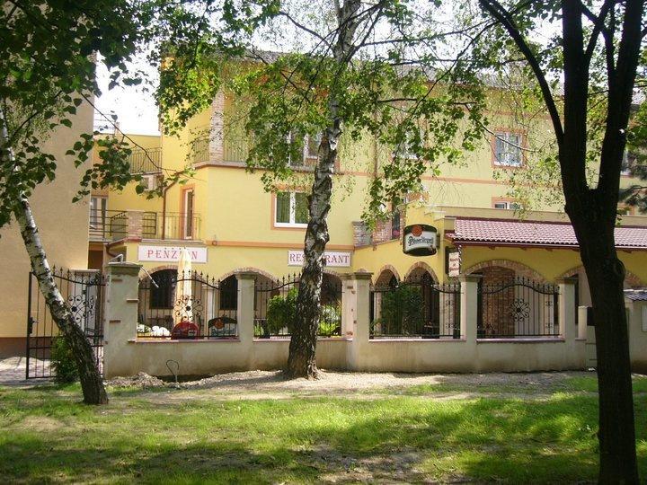 Penzion Da Giacomo Trenčín المظهر الخارجي الصورة